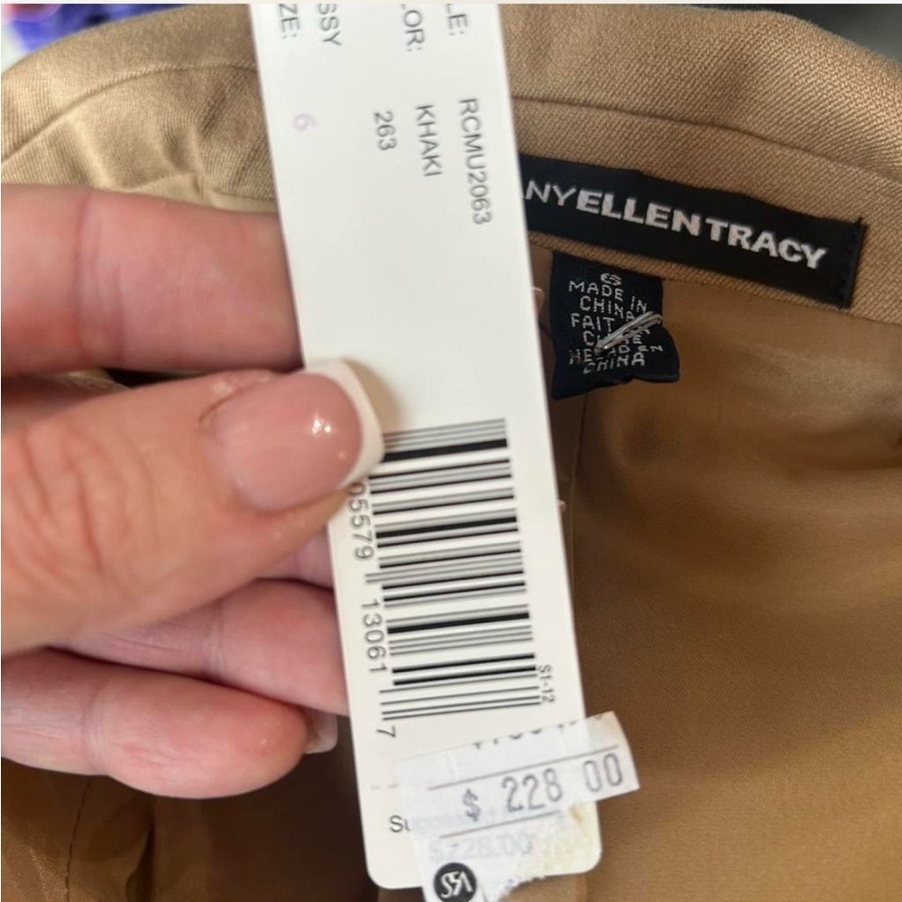 Company Ellen Tracy Blazer Khaki Tan Career Jacket Tailored Office Size 6 $228 - Picture 6 of 8